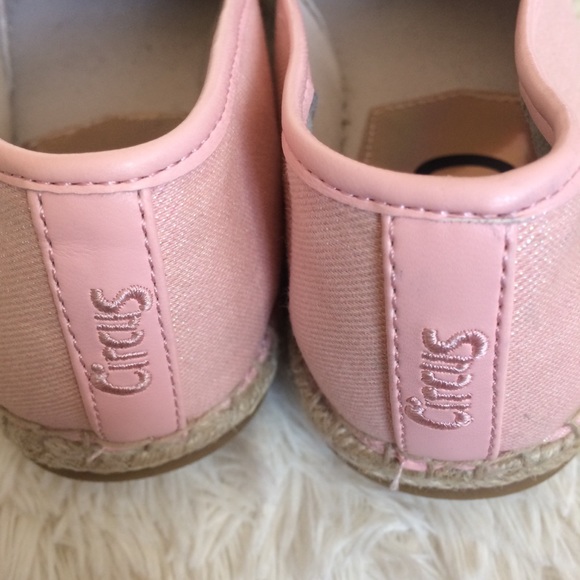 Circus by Sam Edelman “rosé all day” slip on shoes - Picture 5 of 5